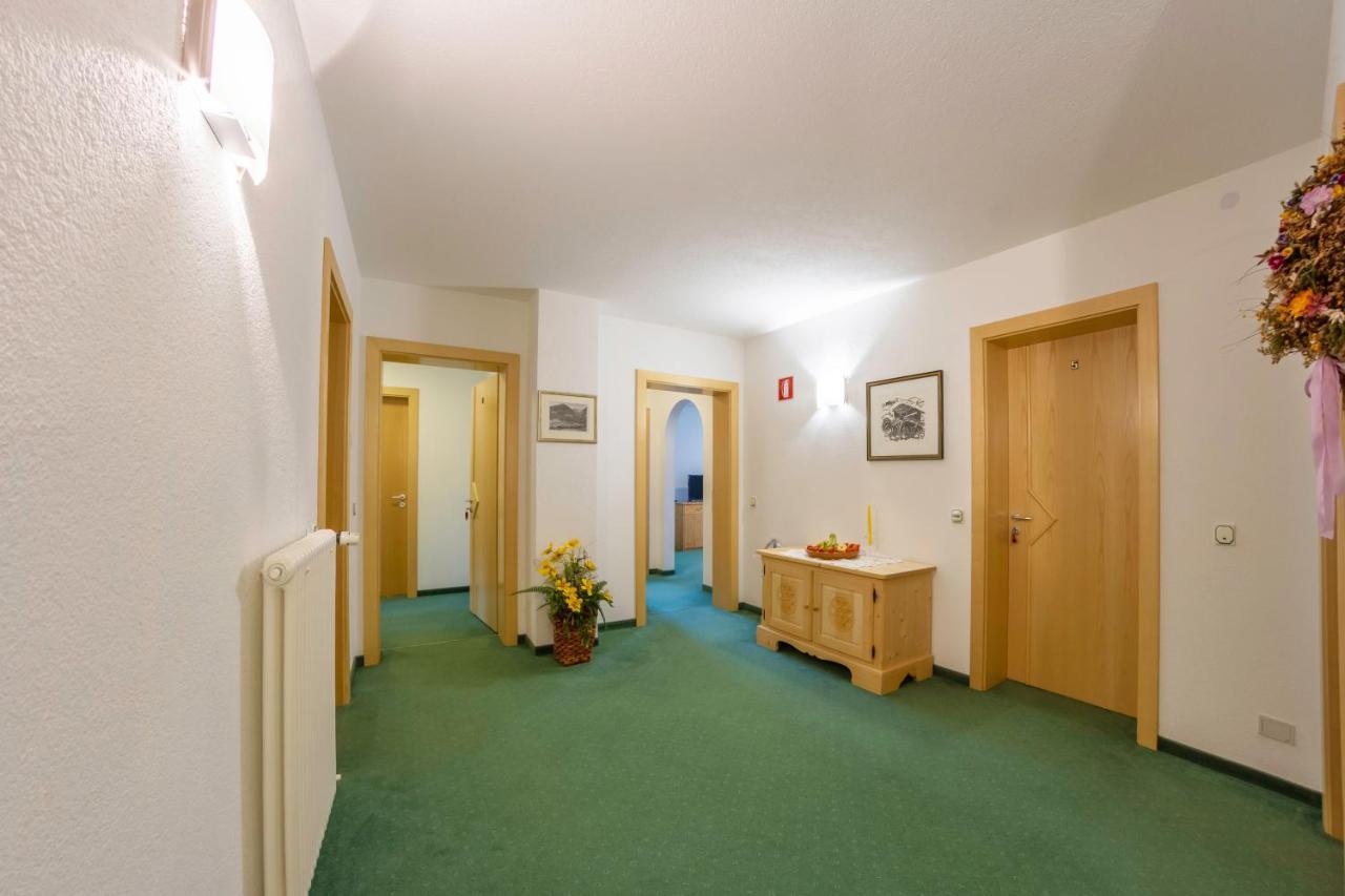 Hotel Garni Angerer Luttach Exterior foto