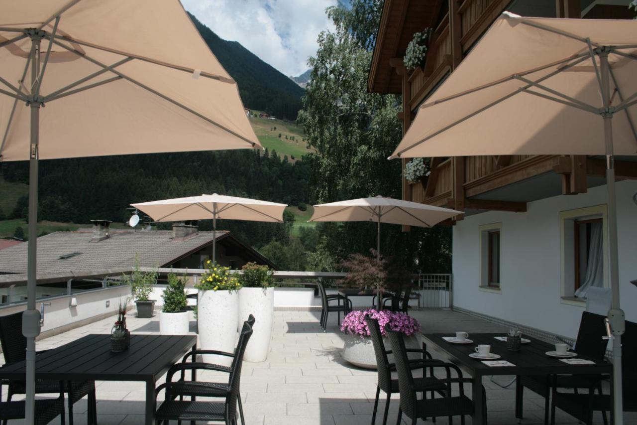 Hotel Garni Angerer Luttach Exterior foto