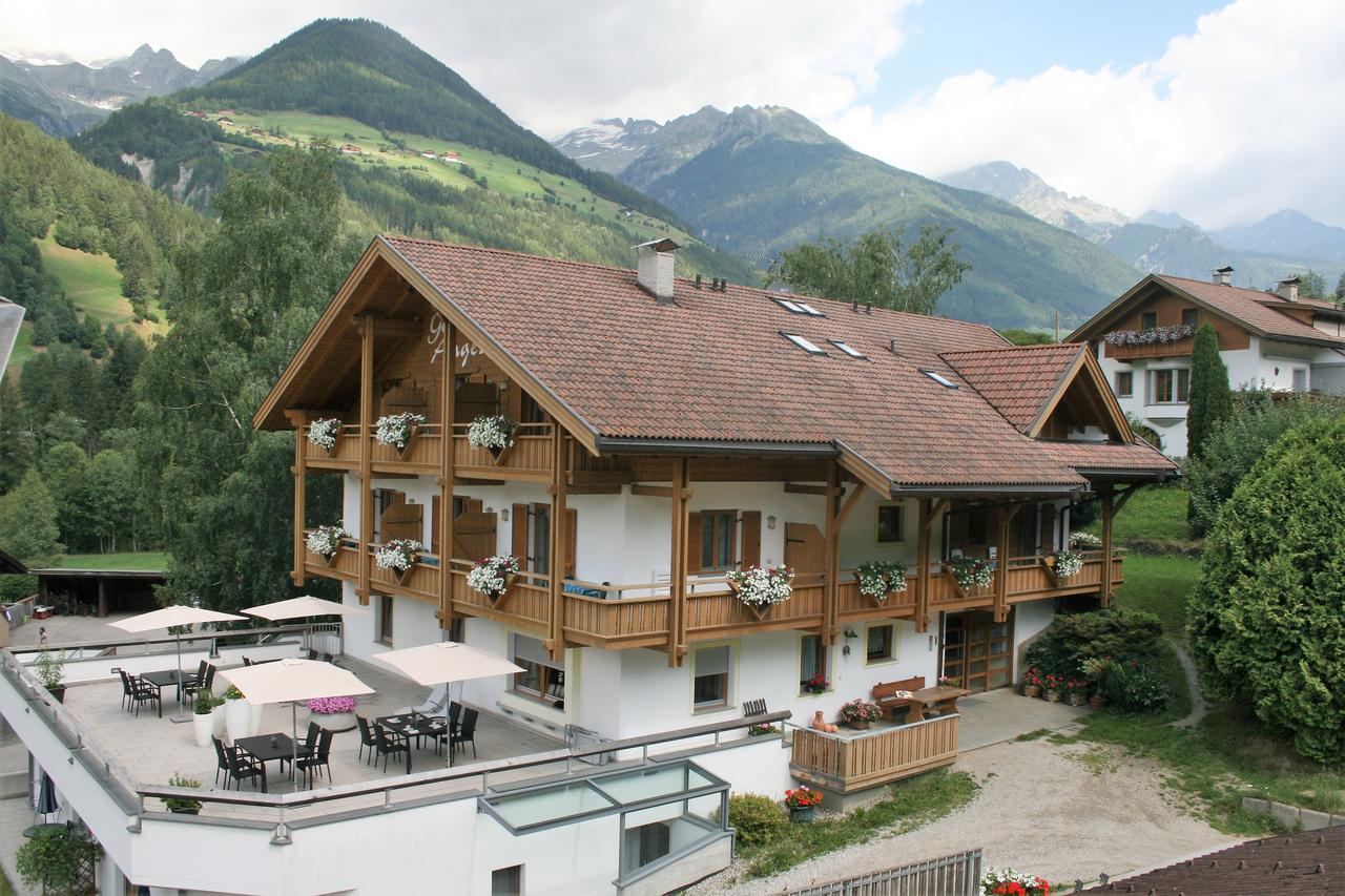 Hotel Garni Angerer Luttach Exterior foto