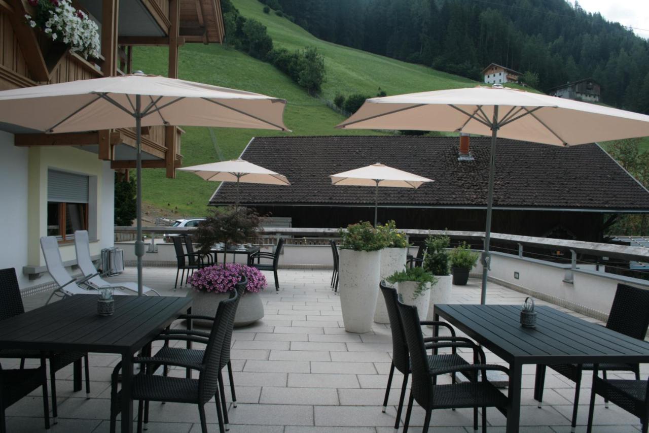 Hotel Garni Angerer Luttach Exterior foto